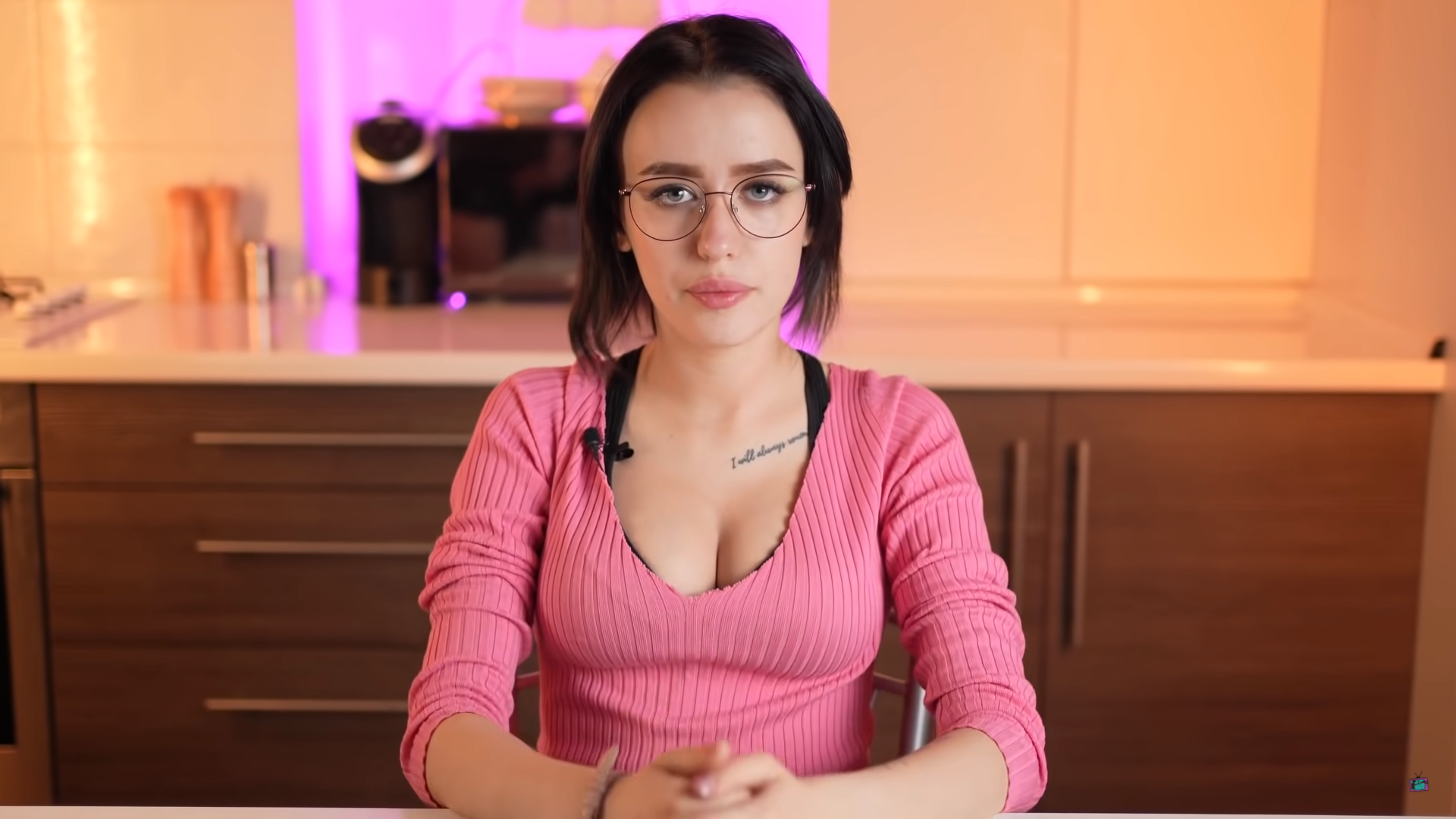 ADOLFxNIKA's bio